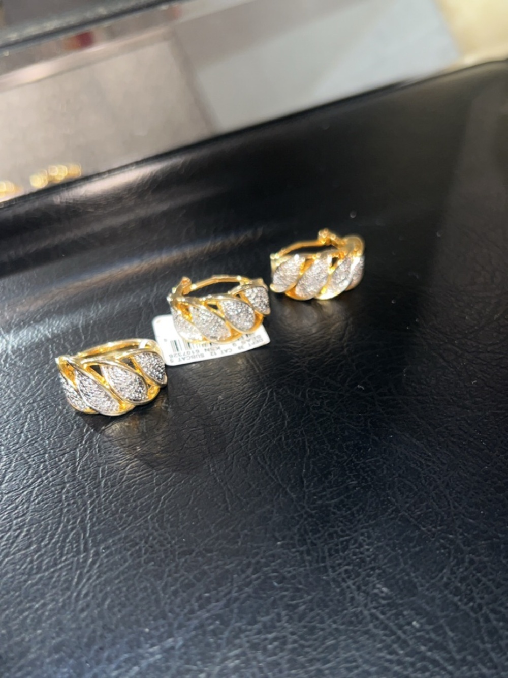 Jewelry set: earrings and ring